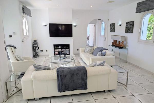 Частный шале на продаже в Casa o chalet en Casco Urbano, Moraira, Морайра thumbnail 2
