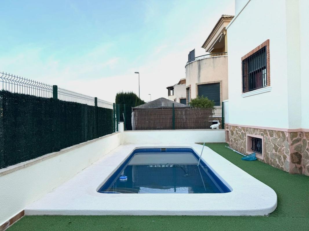 Properties for sale and rent in Spain photo 5