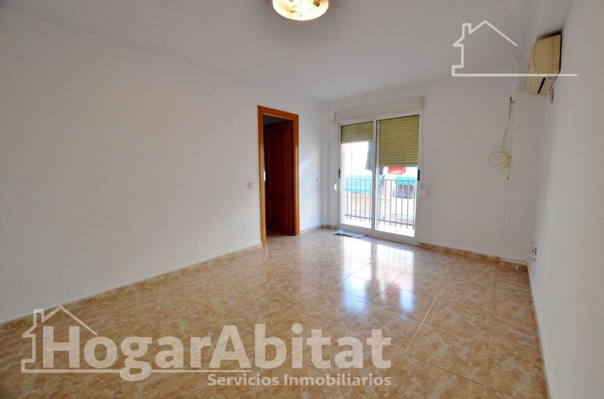 Venta de piso en Piso en Calle Aguas de Sax, Altozano, Alicante / Alacant, Alicante / Alacant
photo 4