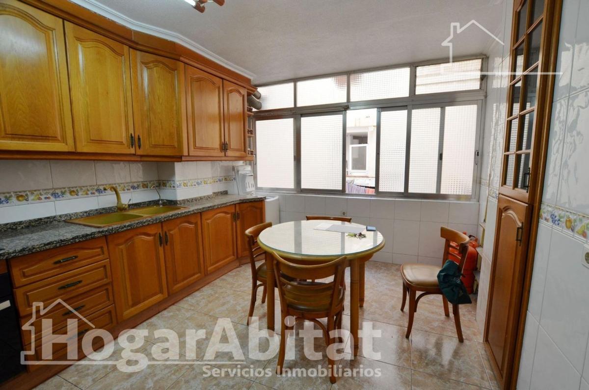 Venta de piso en Piso en Calle Aguas de Sax, Altozano, Alicante / Alacant, Alicante / Alacant
photo 5