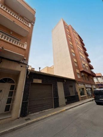 Chalet adosado en Calle Pablo Picasso, 16, Plaza Castelar - Mercado Central, Elda photo 1