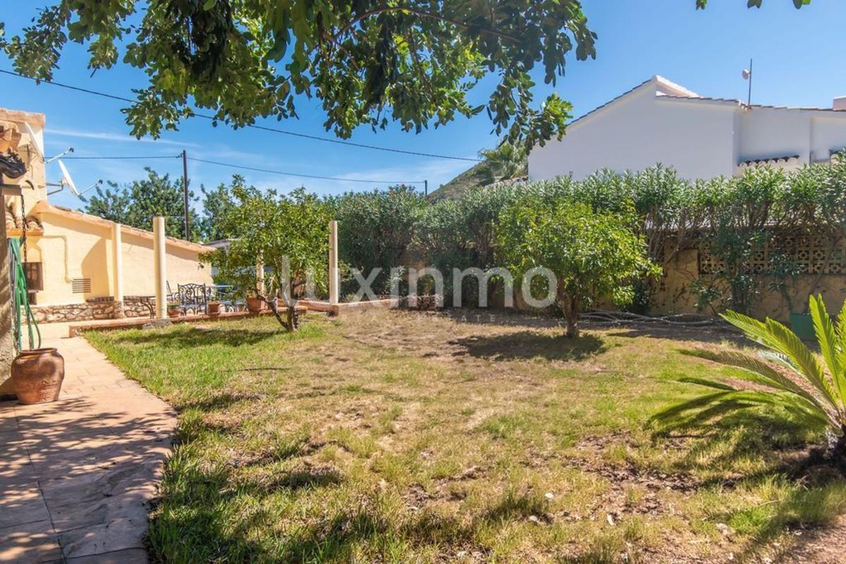 Properties for sale and rent in Spain photo 3