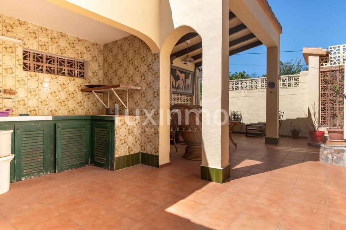 Properties for sale and rent in Spain photo 4