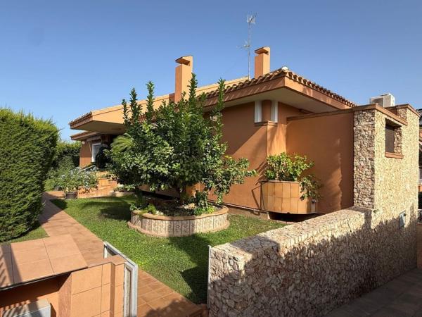 Casa o chalet independiente en Calle Juan Ramón Jiménez, 50, Dehesa de Campoamor, Orihuela thumbnail 3