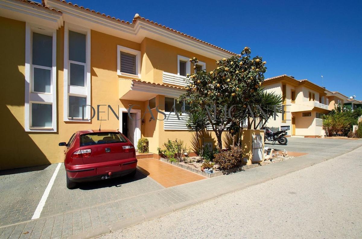 Properties for sale and rent in Spain photo 1
