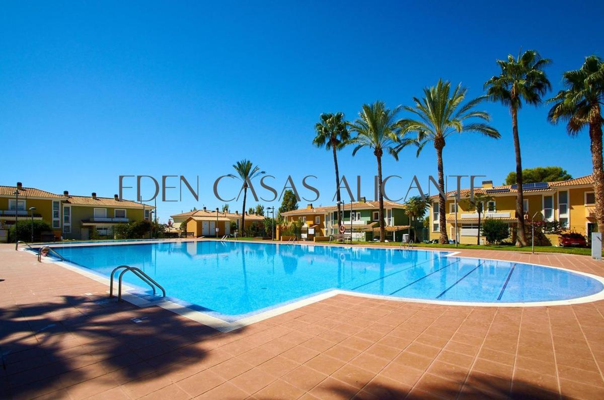 Properties for sale and rent in Spain photo 2