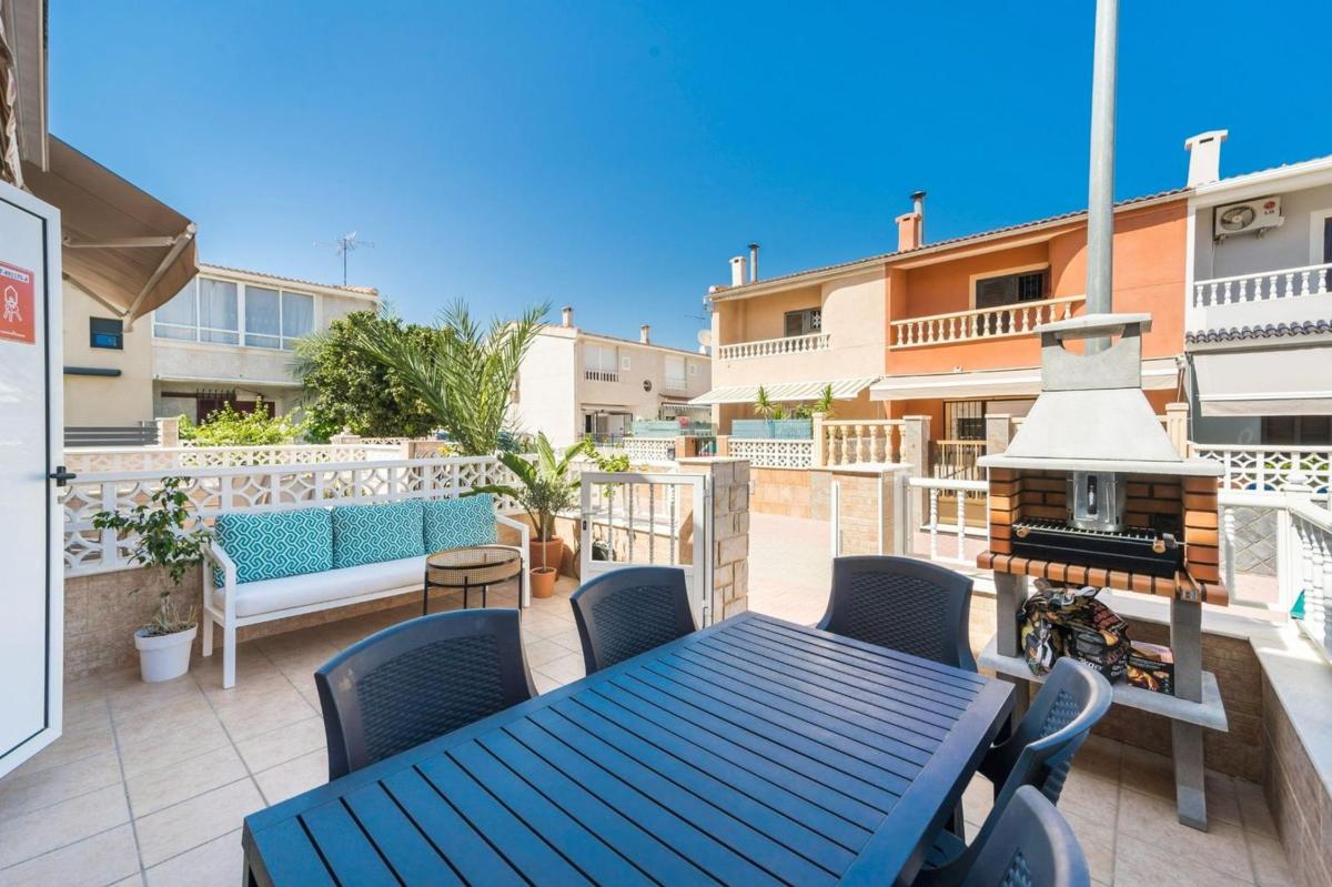 Duplex sale in Dúplex en Calle Bulnes, Playa de los Náufragos, Torrevieja, Torrevieja photo 2