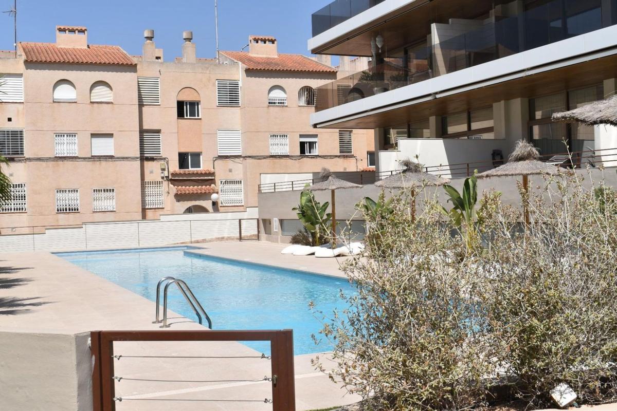 Продажа квартиры на Piso en Calas de Santiago Bernabeu, Santa Pola, Санта Пола
 photo 3