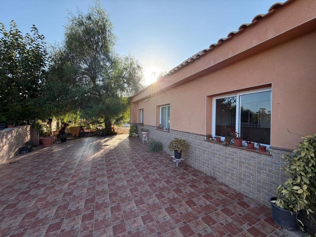 Properties for sale and rent in Spain photo 1