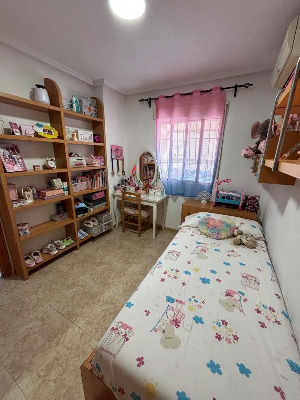 Propiedades en venta y alquiler en España photo 2