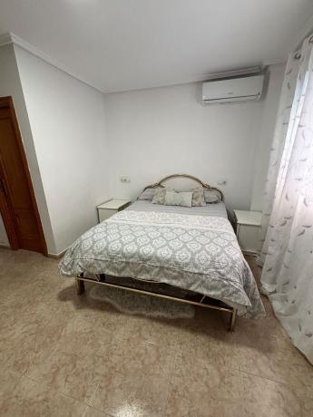 Chalet pareado en Calle Logroño, 49, Centro, Santa Pola photo 4