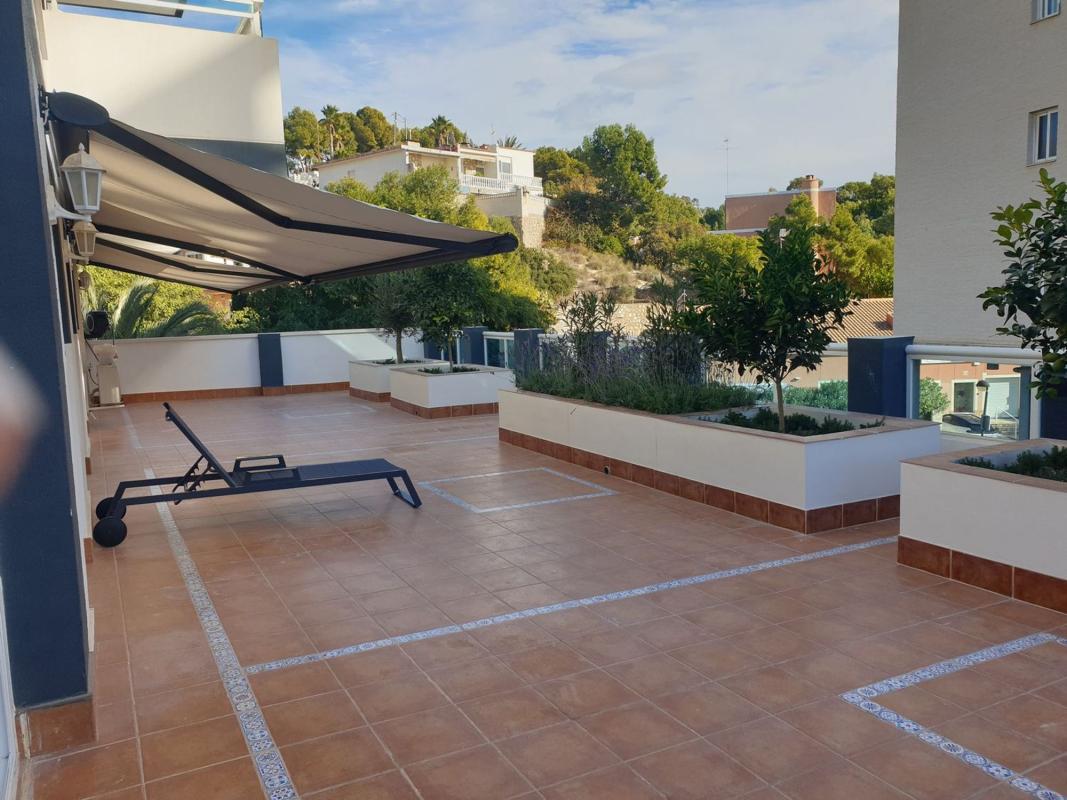 Продажа квартиры на Piso en Calle Montnegre, 14, Pueblo Español - Coveta Fumá, El Campello, Эль Кампельо
photo 1