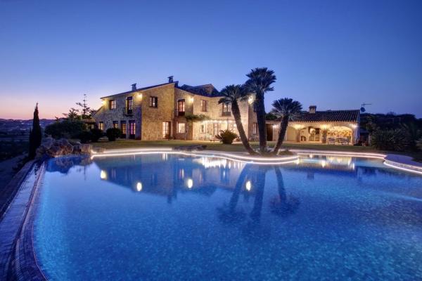 Продаётся загородный участок в Finca rústica en Carretera Moraira a Calpe, Casco Urbano, Moraira , Морайра photo 1