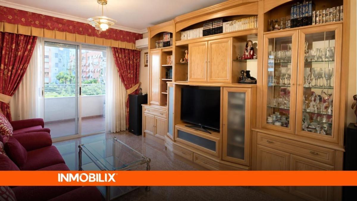Продажа квартиры на Piso en Calle del Doctor Bergez, Carolinas Altas, Alicante / Alacant, Аликанте / Алакант
photo 2