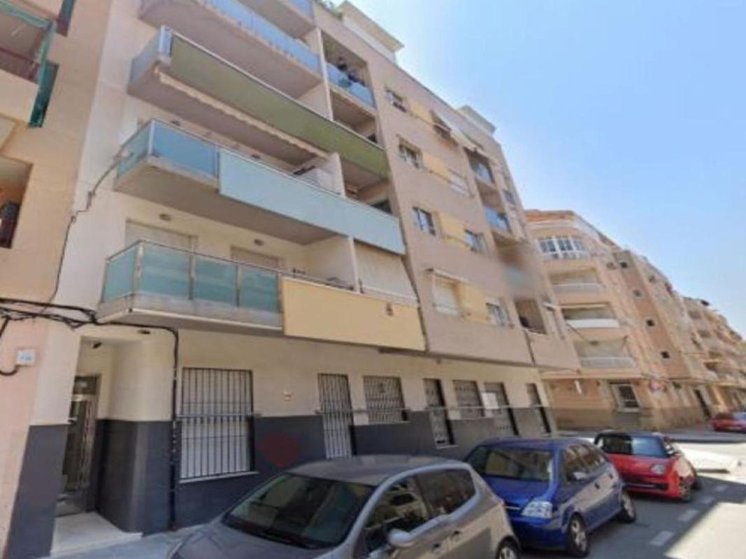 Sale of apartment in Piso en Calle Monteagudo, 66, El Acequión, Torrevieja, Torrevieja
photo 3