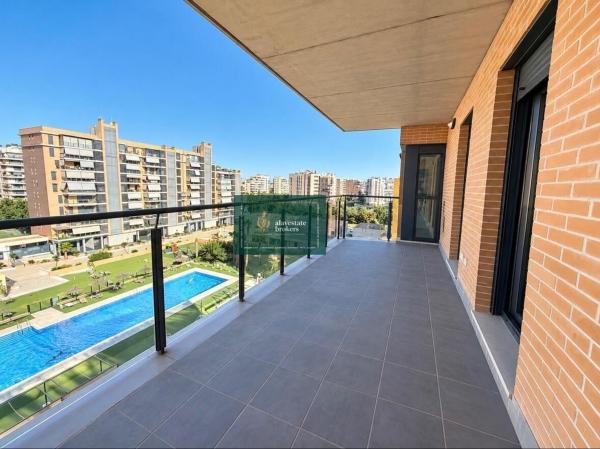 Venta de piso en Piso en Maestro José Garberí Serrano, 11, PAU 5, Alicante / Alacant, Alicante / Alacant
photo 1