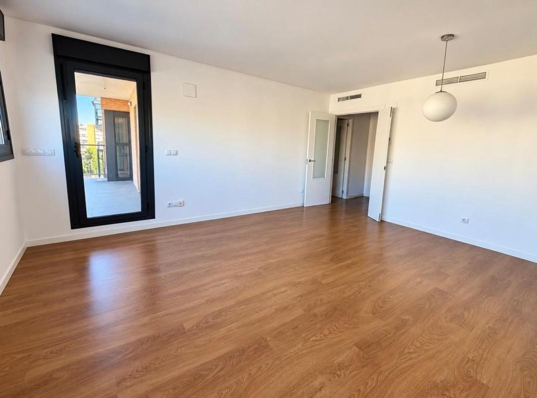 Venta de piso en Piso en Maestro José Garberí Serrano, 11, PAU 5, Alicante / Alacant, Alicante / Alacant
photo 3