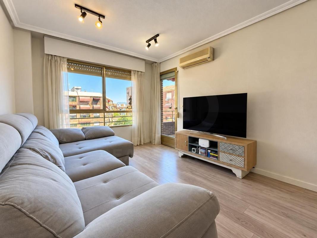 Venta de piso en Piso en Calle Cronista Joaquin Collia s/n, Campoamor, Alicante / Alacant, Alicante / Alacant
 photo 3