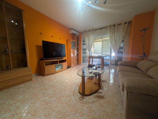 Venta de piso en Piso en Juan XXIII, Alicante / Alacant, Alicante / Alacant
photo 1