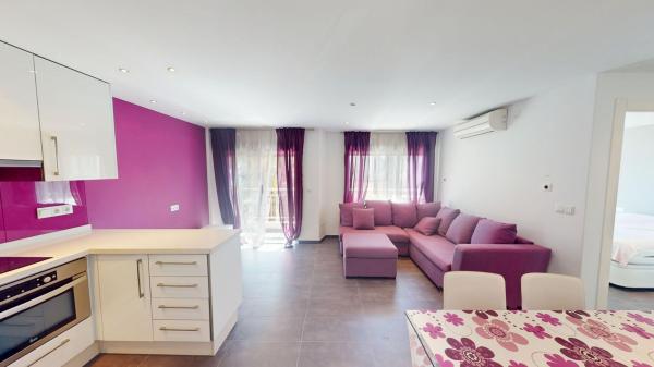 Venta de piso en Piso en Denia, Raval Roig-Virgen del Socorro, Alicante / Alacant, Alicante / Alacant
thumbnail 3
