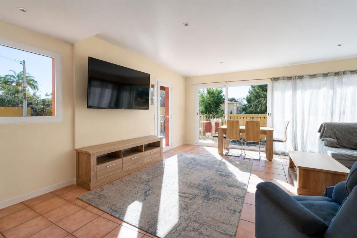 Properties for sale and rent in Spain photo 5