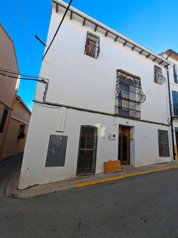 Properties for sale and rent in Spain photo 3