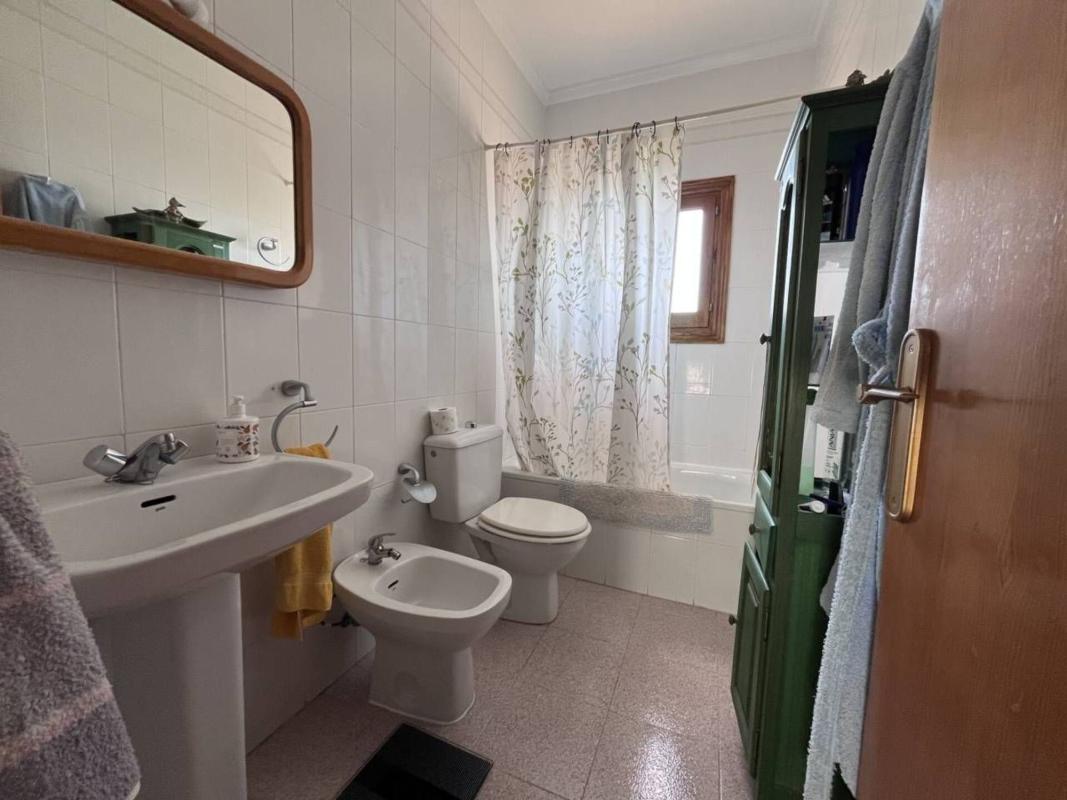 Properties for sale and rent in Spain photo 4