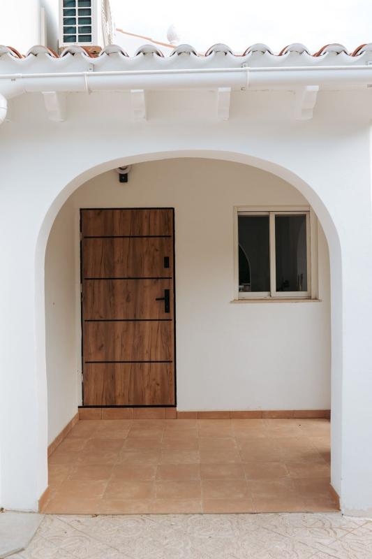 Properties for sale and rent in Spain photo 4