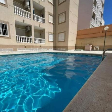 Venta de piso en Piso en Calle Caballero de Rodas, 201, Playa del Cura, Torrevieja, Torrevieja
thumbnail 2