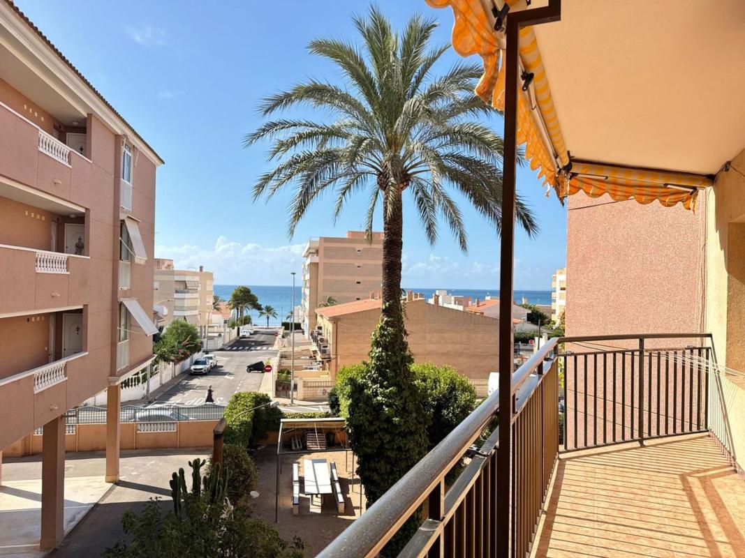 Продажа квартиры на Piso en Avenida de Portugal, Calas de Santiago Bernabeu, Santa Pola, Санта Пола
 photo 2