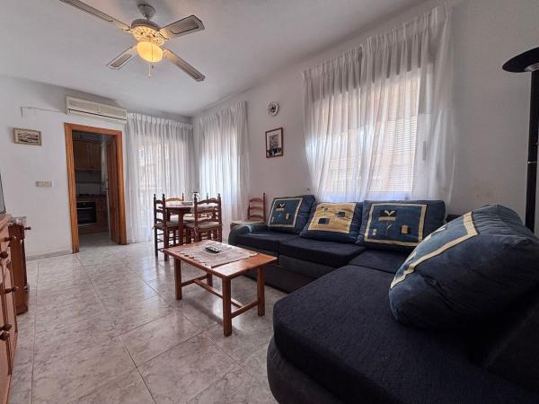 Venta de piso en Piso en Calle la Sal, Avenida Habaneras - Curva de Palangre, Torrevieja, Torrevieja
thumbnail 2