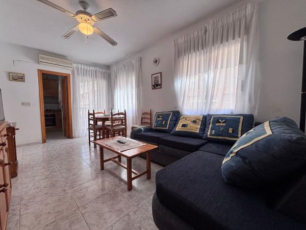 Venta de piso en Piso en Calle la Sal, Avenida Habaneras - Curva de Palangre, Torrevieja, Torrevieja
thumbnail 3