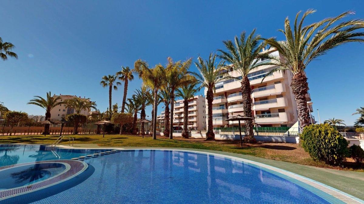 Sprzedaż mieszkania w Piso en Calle Gran Vía, Arenales del Sol, Elche / Elx, Elche / Elx
 photo 2