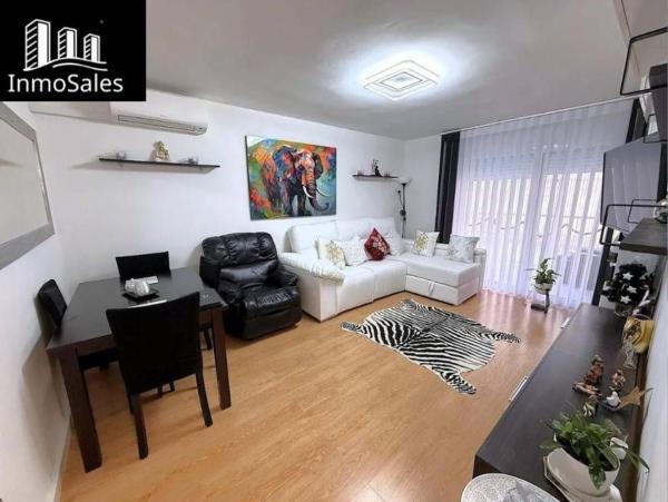 Sale of flat in Piso en Calle Rosal, Centro Urbano, Benidorm, Benidorm
thumbnail 2