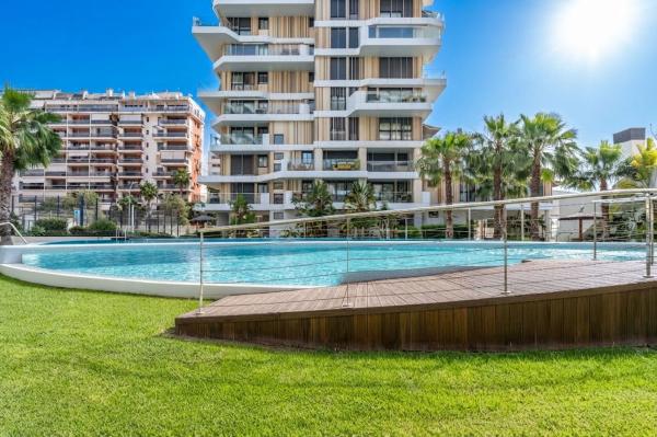 Venta de piso en Piso en Avenida Artista Remigio Soler López, PAU 5, Alicante / Alacant, Alicante / Alacant
photo 1