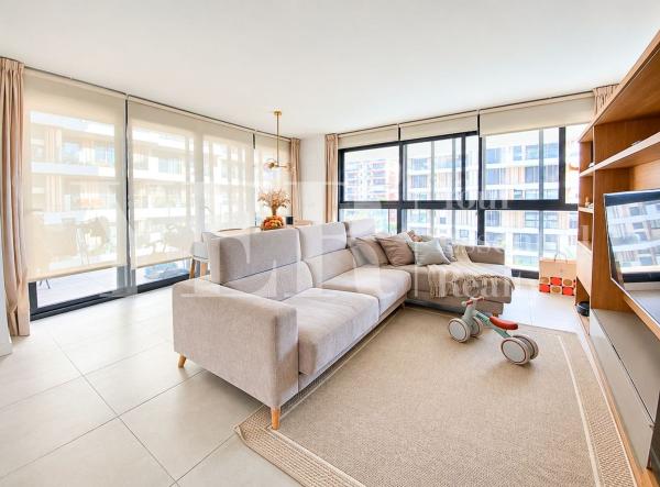Venta de piso en Piso en Avenida Artista Remigio Soler López, PAU 5, Alicante / Alacant, Alicante / Alacant
thumbnail 2