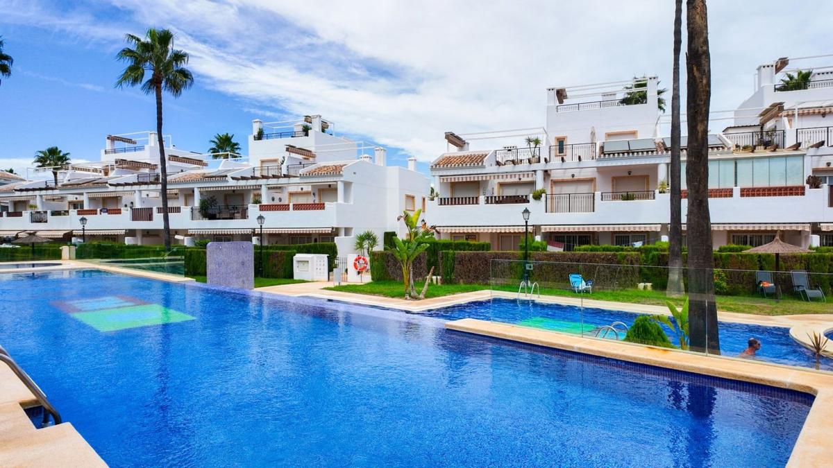 Sale of apartment in Piso en Calle Gibraltar, Villamartín, Orihuela, Orihuela
photo 1
