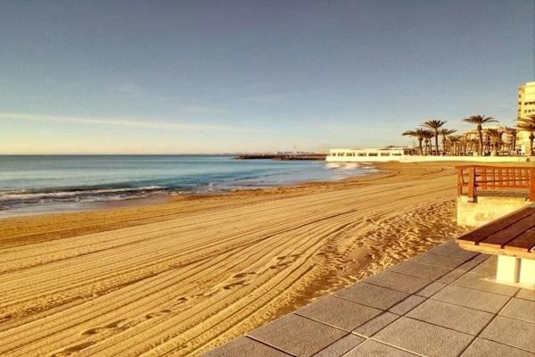 Venta de piso en Piso en Calle Caballero de Rodas, 175, Playa del Cura, Torrevieja, Torrevieja
photo 1