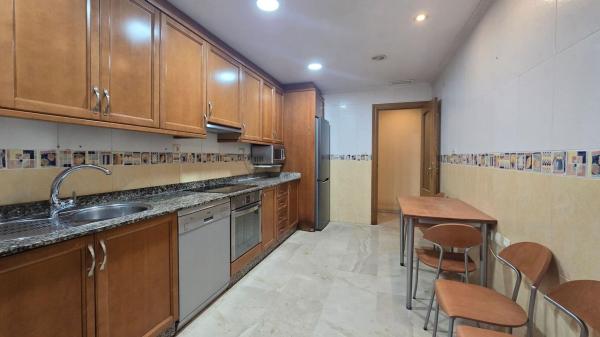 Продажа квартиры на Piso en Calle Doctor Caro, Pont Nou-Corazón de Jesús, Elche / Elx, Эльче / Эльх
 photo 2