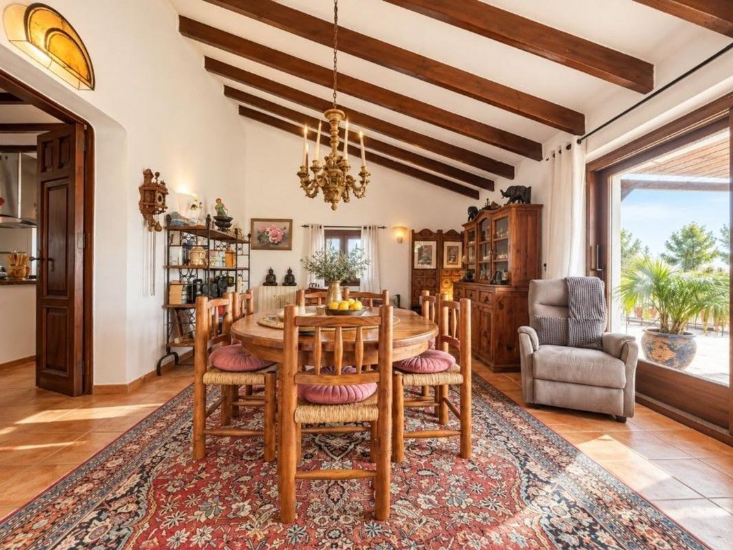 Недвижимость на продажу и в аренду в Испании photo 3