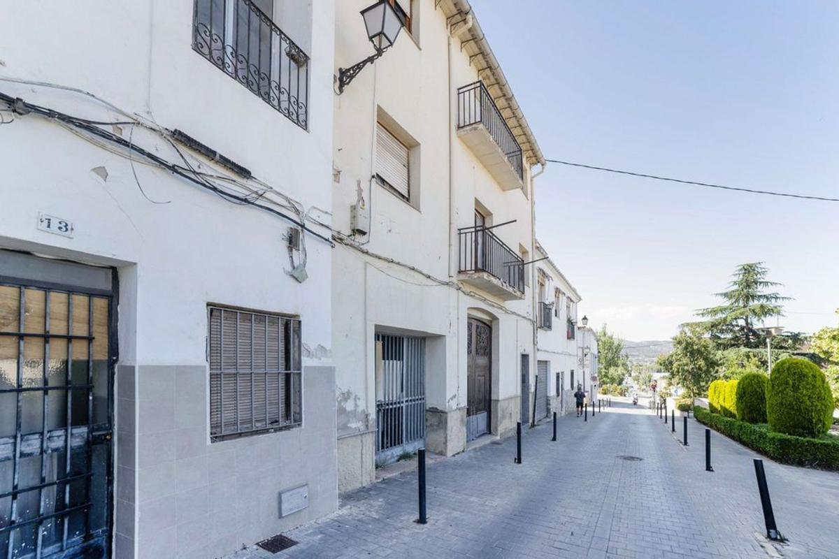Propiedades en venta y alquiler en España photo 1