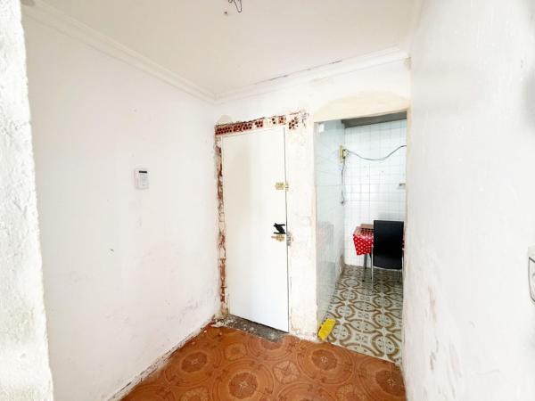 Sale of flat in Piso en Pasaje Maestro Enrique Granad, Juan XXIII, Alicante / Alacant, Alicante
 photo 2
