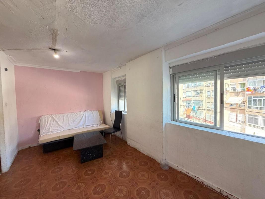 Продажа квартиры на Piso en Pasaje Maestro Enrique Granad, Juan XXIII, Alicante / Alacant, Аликанте / Алакант
 photo 4
