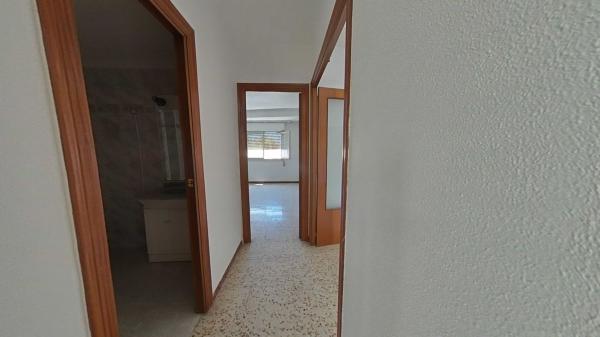 Sprzedaż mieszkania w Piso en Calle Cánovas del Castillo, Pinoso, Pinoso
thumbnail 3