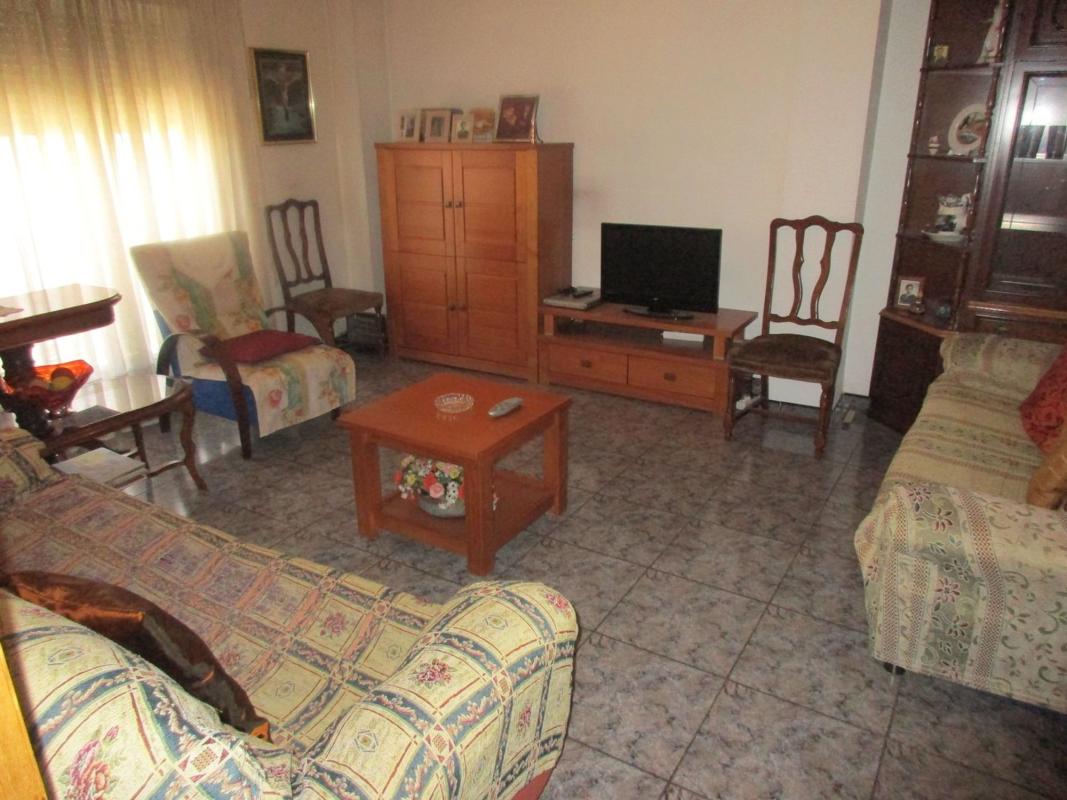 Sprzedaż mieszkania w Piso en Calle Joaquin Ruiz Anton, 1, San Crispín, Elche / Elx, Elche / Elx
photo 1