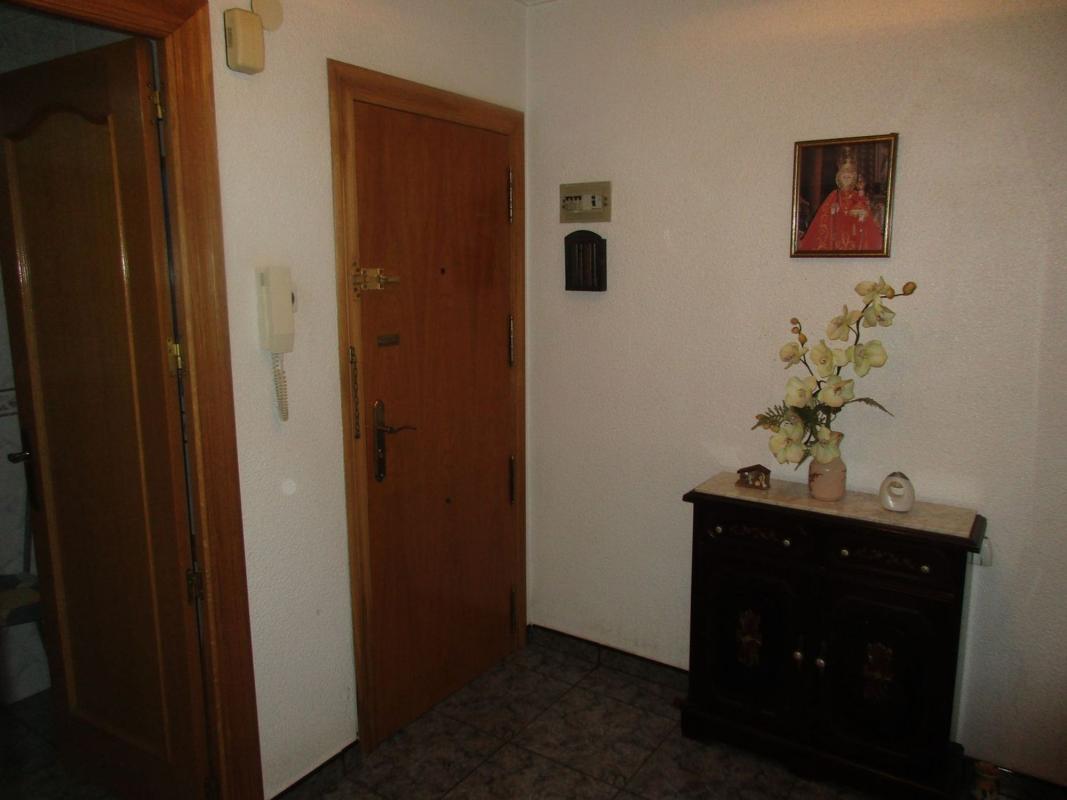 Sprzedaż mieszkania w Piso en Calle Joaquin Ruiz Anton, 1, San Crispín, Elche / Elx, Elche / Elx
photo 2