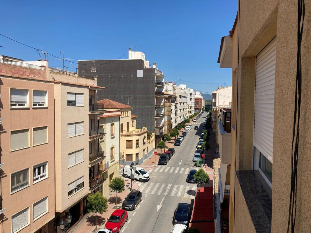 Venta de piso en Piso en Avenida Constitución, 26, Onil, Onil
photo 1