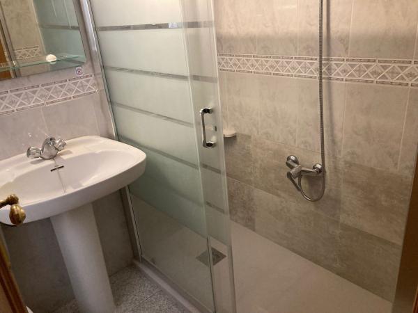 Sale of flat in Piso en Avenida Constitución, 26, Onil, Onil
thumbnail 3