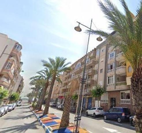 Продажа квартиры на Piso en Avenida de las Habaneras, 76, Playa del Cura, Torrevieja, Торревьеха
thumbnail 3