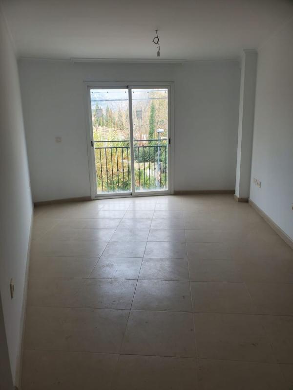 Venta de piso en Piso en Avenida País Valencia, Casco urbano, Polop, Polop
photo 2